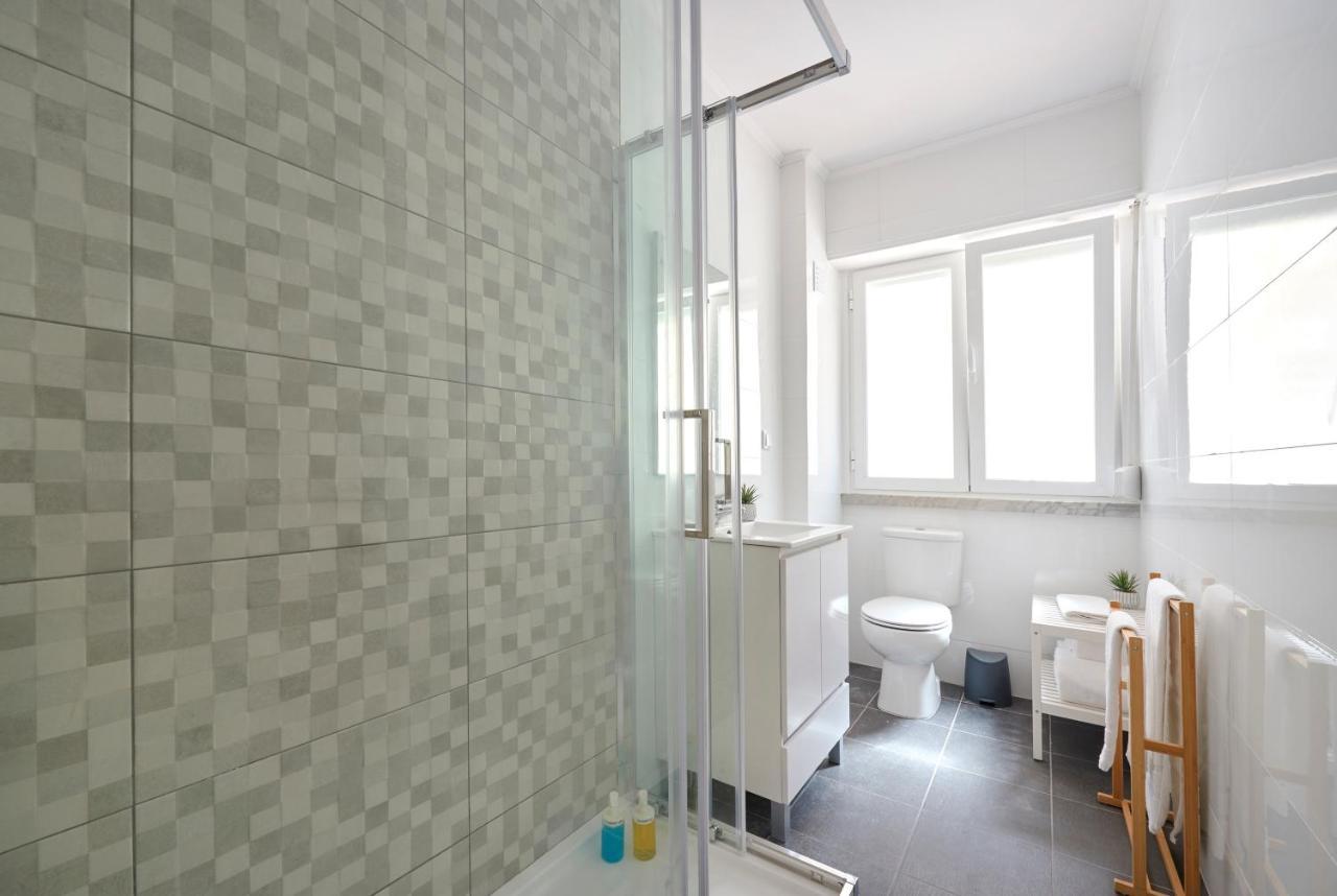 Enjoy The Sunny Balcony, By Timecooler Apartment Lisbon Exterior photo